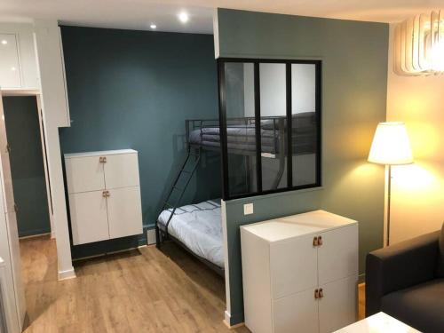 Joli studio refait à neuf