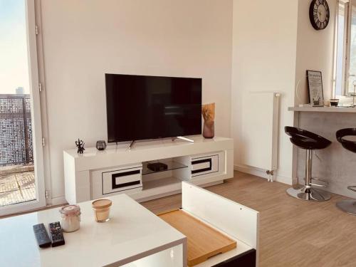 Grand Appartement tres lumineux + Balcon in Saint Gratien Grand Appartement tres lumineux + Balcon in Saint Gratien