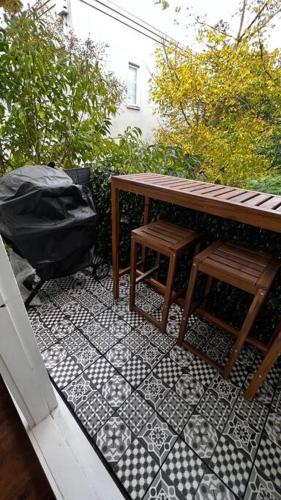 Large Toorak Village luxurious Apartment 20% OFF in Toorak Large Toorak Village luxurious Apartment 20% OFF in Toorak