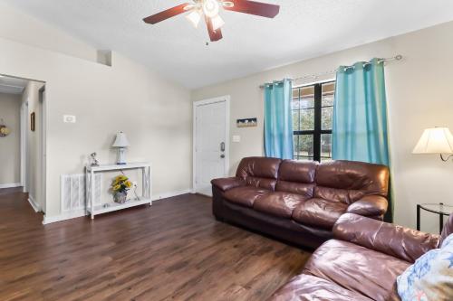 Tampa Bay Central(Work&Family Friendly on acre lot in Riverview (FL) Tampa Bay Central(Work&Family Friendly on acre lot in Riverview (FL)