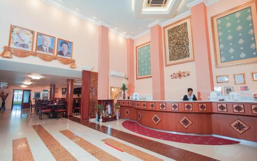 Vestibule, Silver Mounts Hotel in Phnom Penh Vestibule, Silver Mounts Hotel in Phnom Penh