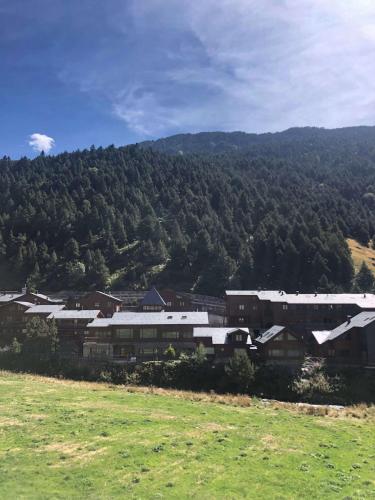 Casita de madera a Peu del Riu Incles - Sol y Nieve - Parking incluido in Incles Casita de madera a Peu del Riu Incles - Sol y Nieve - Parking incluido in Incles