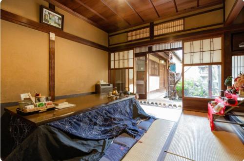 Guesthouse Kingyoya in Nishijin Guesthouse Kingyoya in Nishijin