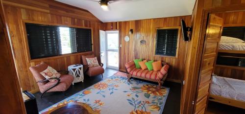 Therapy Cabins in Ladyville Therapy Cabins in Ladyville