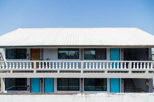 スリープ ゲストハウス13