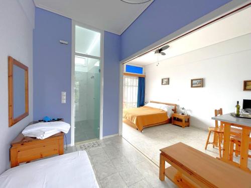 Theodora Apartments in Akrogiali Theodora Apartments in Akrogiali