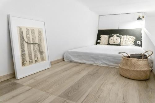 OrangeHomes H27 Calm studio in the city center