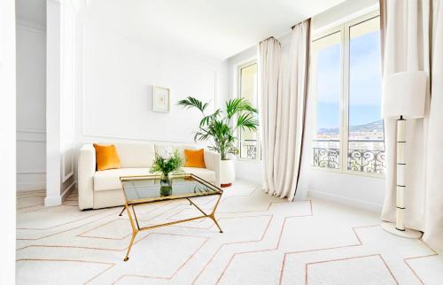 Carlton Cannes, a Regent Hotel