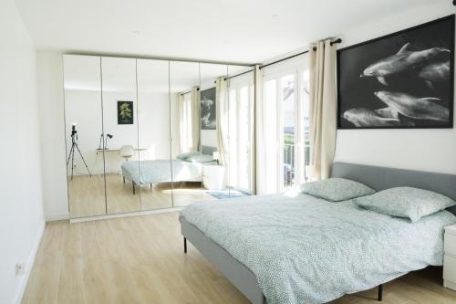 EXIGEHOME-Maison de standing-3 appartements-30 minutes de Paris in เวลีซี วีลาคูเบร EXIGEHOME-Maison de standing-3 appartements-30 minutes de Paris in เวลีซี วีลาคูเบร