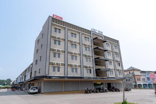 Exterior view, RedDoorz Plus @ Komplek ABC Batu Aji Batam in Barelang Exterior view, RedDoorz Plus @ Komplek ABC Batu Aji Batam in Barelang