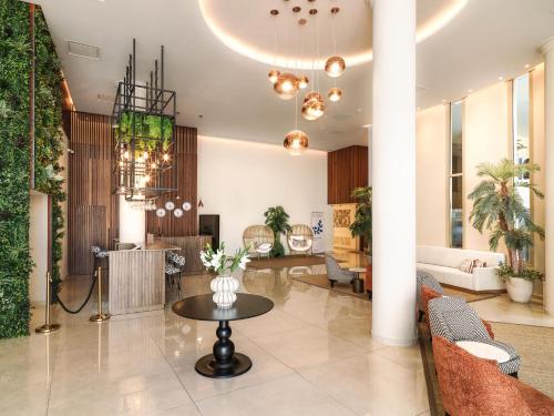 로비, Leonardo Boutique Hotel Larnaca in 라르나카 로비, Leonardo Boutique Hotel Larnaca in 라르나카
