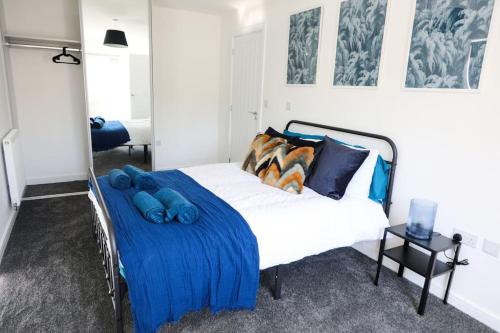 Modern townhouse Dartford with Free Parking in Swanscombe Modern townhouse Dartford with Free Parking in Swanscombe
