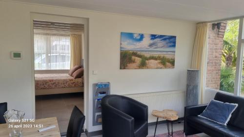 Vakantiewoning "Aan het Bosje" ZOUTELANDE - Strand 200m ! in Zoutelande Vakantiewoning "Aan het Bosje" ZOUTELANDE - Strand 200m ! in Zoutelande