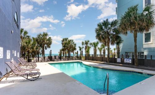 Pool, Sun N Sand Resort near Myrtle Beach Flea Market Pool, Sun N Sand Resort near Myrtle Beach Flea Market