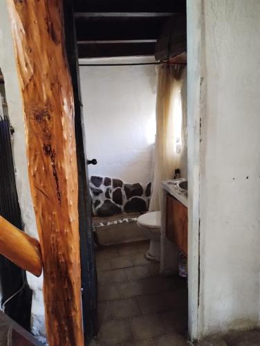 화장실, Los Riscos Antigua Cabaña Toba (Los Riscos Antigua Cabana Toba) in 카비아우 화장실, Los Riscos Antigua Cabaña Toba (Los Riscos Antigua Cabana Toba) in 카비아우