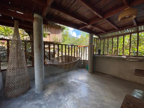 Balcony/terrace, La Vie Adventure Trails in Bongabon Balcony/terrace, La Vie Adventure Trails in Bongabon
