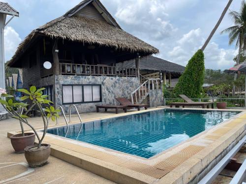 Garden, Ko Phangan Beach Cottages in Ko Pha-ngan Garden, Ko Phangan Beach Cottages in Ko Pha-ngan