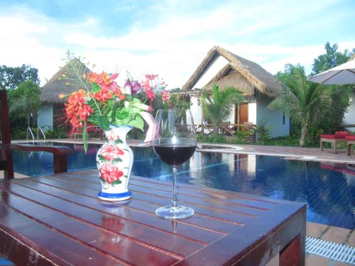 Swimming pool, Darica Resort in Kep Swimming pool, Darica Resort in Kep