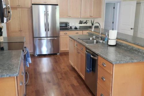 Coastal Charm: SW Oregon home on 2+ quiet acres in Gold Beach (OR) Coastal Charm: SW Oregon home on 2+ quiet acres in Gold Beach (OR)