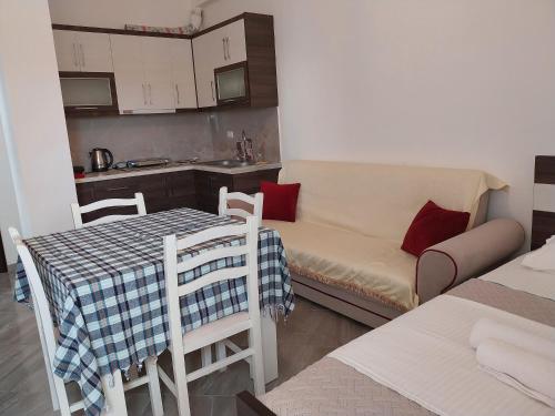 Tophill Apartments in Qazim Pali Tophill Apartments in Qazim Pali
