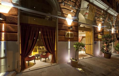 Entrance, c-hotels Fiume in Via Veneto Entrance, c-hotels Fiume in Via Veneto