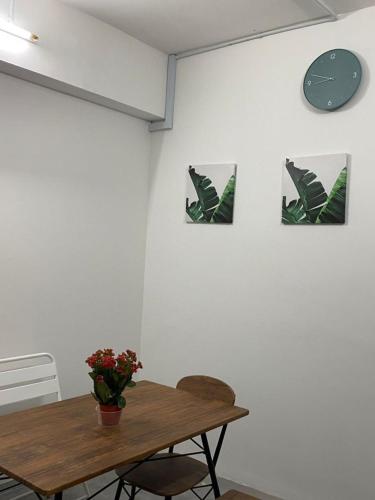 Cameron Palas Horizon near Water Crest Valley Cameron Palas Horizon near Water Crest Valley