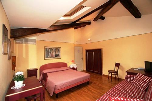 This photo about Hotel Alpino shared on HyHotel.com
