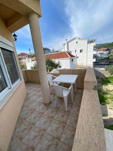Ceka Apartments in Ulcinj Ceka Apartments in Ulcinj