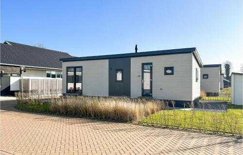 Фасада на хотела, Vakantiepark De Zeeuwse Parel in Толен Фасада на хотела, Vakantiepark De Zeeuwse Parel in Толен