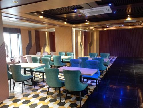Bar/lounge, The Zabeer Dhaka near Shahjalal International Airport Bar/lounge, The Zabeer Dhaka near Shahjalal International Airport