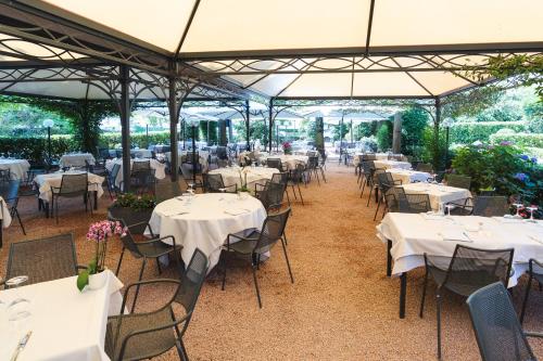 Hotel Ristorante Vecchia Riva in Varese Hotel Ristorante Vecchia Riva in Varese