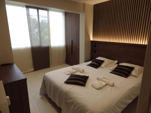 Appartement Rottaro luxueux 2 ch 2 sdb face à la mer