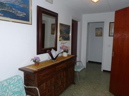 Hostal Zurich in سان فيليو دي غيشول Hostal Zurich in سان فيليو دي غيشول