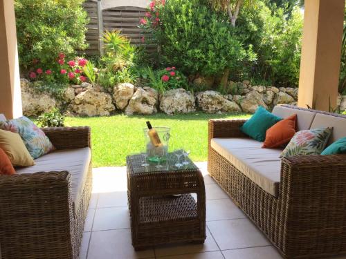 Facilities, Villa Hibiscus in Antibes Facilities, Villa Hibiscus in Antibes