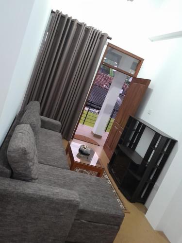 Guestroom, Sandy house in Wellampitiya Guestroom, Sandy house in Wellampitiya