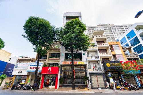 HỒNG PHÁT HOTEL in District 11 HỒNG PHÁT HOTEL in District 11