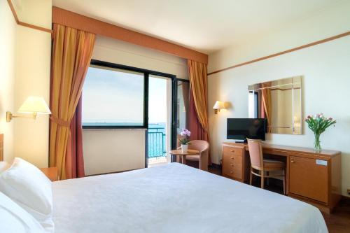 Hotel Delfino Taranto in Taranto Hotel Delfino Taranto in Taranto