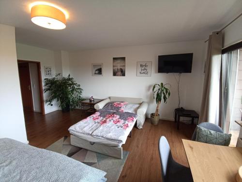 Exklusives Apartment zw. LU und Speyer mit Aufzug in Limburgerhof Exklusives Apartment zw. LU und Speyer mit Aufzug in Limburgerhof