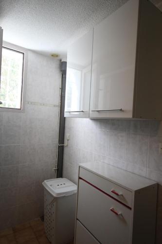 Maison de vacances avec 2 Terrasses, 6 couchages, 150m de la plage residence LES SENTOLINES sans pis in ปอร์ตีราญ Maison de vacances avec 2 Terrasses, 6 couchages, 150m de la plage residence LES SENTOLINES sans pis in ปอร์ตีราญ