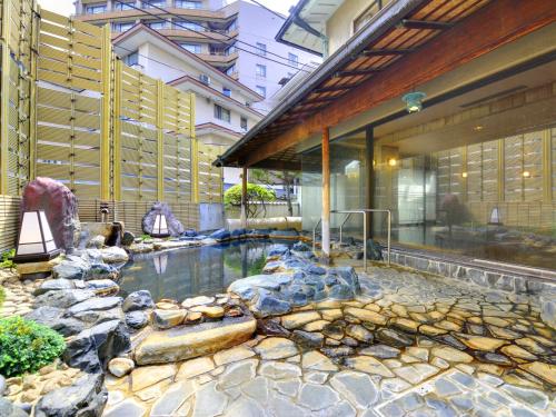 Open air bath, Atami Onsen Furuya Ryokan in Sun Beach Open air bath, Atami Onsen Furuya Ryokan in Sun Beach