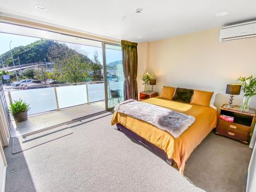 Picton Waterfront Apartments in Picton Picton Waterfront Apartments in Picton