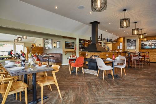 Étterem, LOCH TAY HIGHLAND LODGES and GLAMPING PARK in Killin Étterem, LOCH TAY HIGHLAND LODGES and GLAMPING PARK in Killin