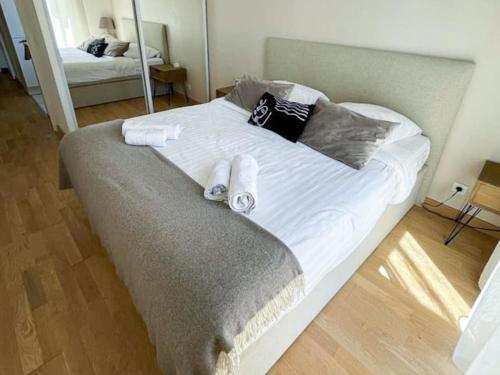 POMPIDOU - 2 Chambres avec piscine, parking, Tennis, Juan