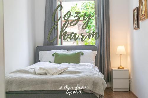 Stunning 1BR Apt - near AKH Building for Everyone