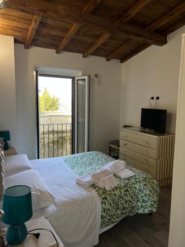 Guestroom, Quartuccio a Pereto in Oricola Guestroom, Quartuccio a Pereto in Oricola