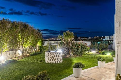Garden, Anatoli Hotel in Naxos Island Garden, Anatoli Hotel in Naxos Island