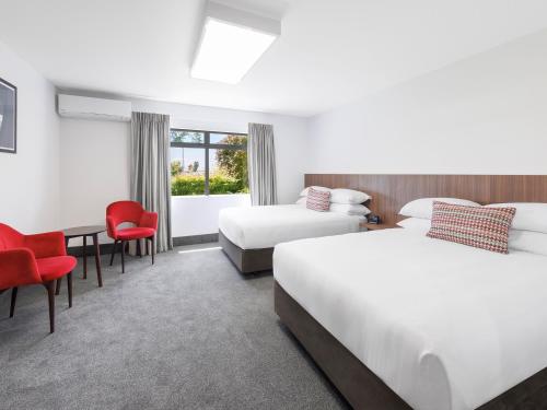 Jet Park Hotel Hamilton Airport in Hamilton Jet Park Hotel Hamilton Airport in Hamilton