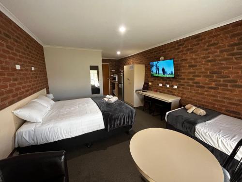 Balranald Colony Inn Motel in Balranald Balranald Colony Inn Motel in Balranald