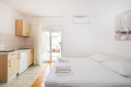 Studio Apartments Near Center in نوفالجا Studio Apartments Near Center in نوفالجا