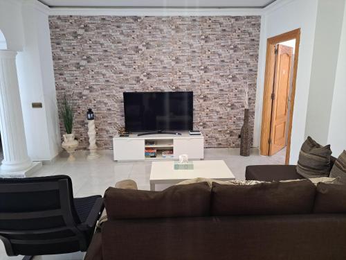 Létesítmények, Spacious Apartment in Villa Noelia Benalmadena with Private Pool, Garden & Parking in Arroyo de La Miel Létesítmények, Spacious Apartment in Villa Noelia Benalmadena with Private Pool, Garden & Parking in Arroyo de La Miel